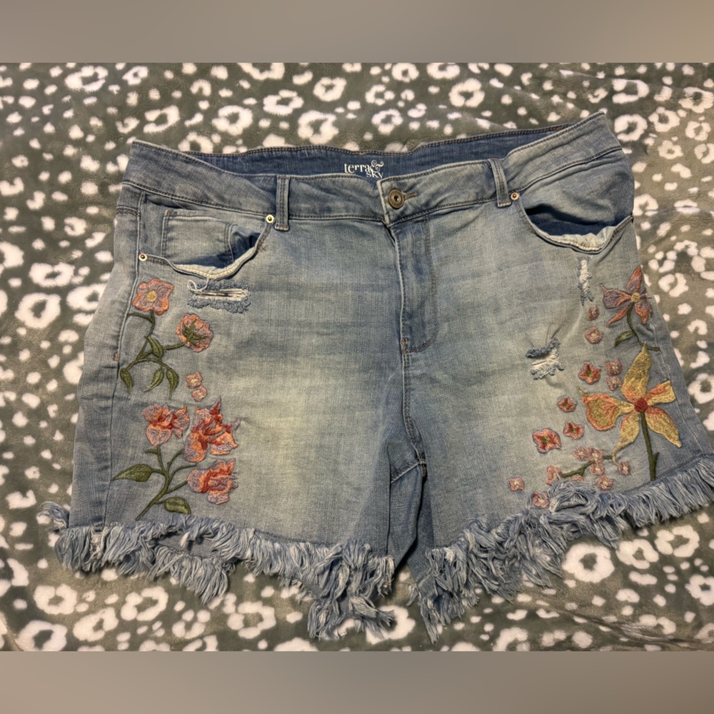 Terra & Sky Floral Embroidered Jean Shorts